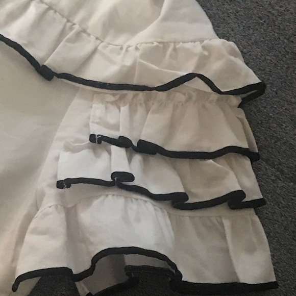 White Short Sleeves Ruffle Top - Picture 2 of 3